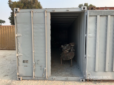 Quantity of Spare Parts w/ 40 Ft Container Attrezzatura per container
