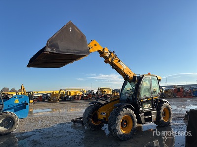 2021 JCB 536-95 を見 Telehandler