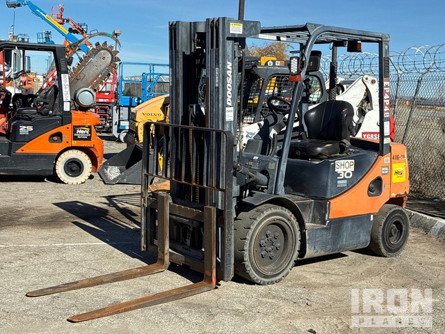 MONTACARGAS 2012 DOOSAN D30S5