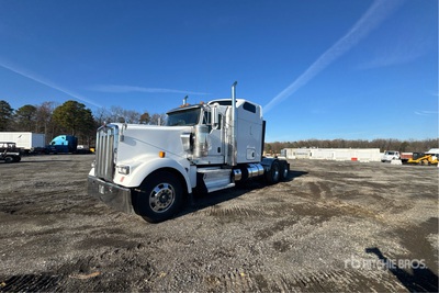 2016 Kenworth W900 6x4 Cabeza Tractora Cabina Dormitorio