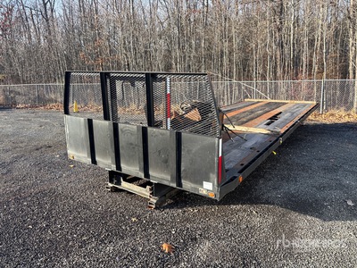 Jerr-Dan 815TR 26 ft long 96 in wide Body