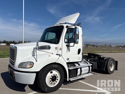 2017 Freightliner M2112 4x2 S/A Day Cab Truck Tractor