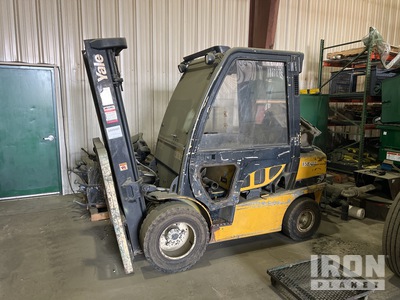Hyster H60FT 5700 lb Forklift
