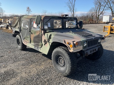 AM General M1097R1 HMMWV 4 Door Soft Top w/Truck Body