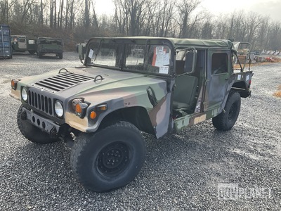 1989 AM General M1097R1 HMMWV 4 Door Soft Top w/Truck Body