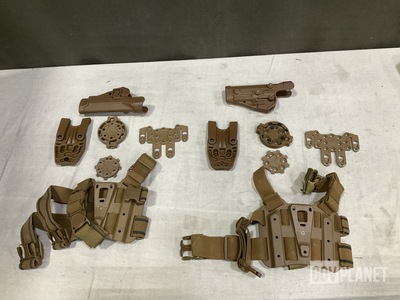 (28) Pistol Holster Carriers