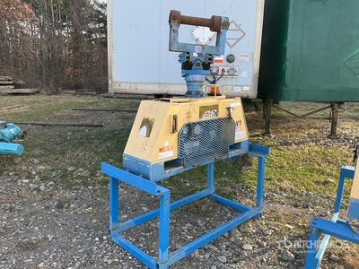 2011 Vacuworx MC3B Vacuum Lifter (Inoperable)