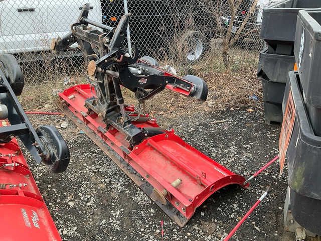 Western 9 ft 2 Way Snow Plow