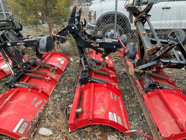 Western 9 ft 2 Way Snow Plow