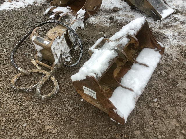 Bobcat PTX3 QC Excavator Bucket - Fits Bobcat E35I