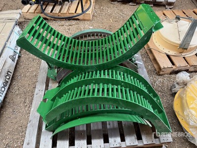 Quantity of John Deere Pea Combine Concave