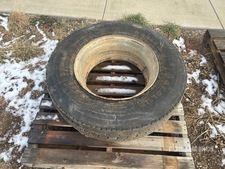 11R24.5 Tires