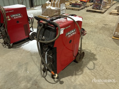 Lincoln PowerWave 300C Mobile MIG Soudeuse
