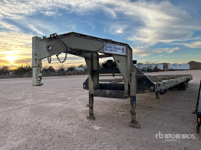 2015 Big Tex 40 ft Gooseneck Przyczepa do sprzętu