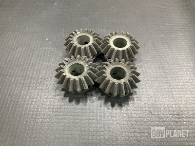 (4) Meggitt Defense Systems 014422-501 Spur Gears