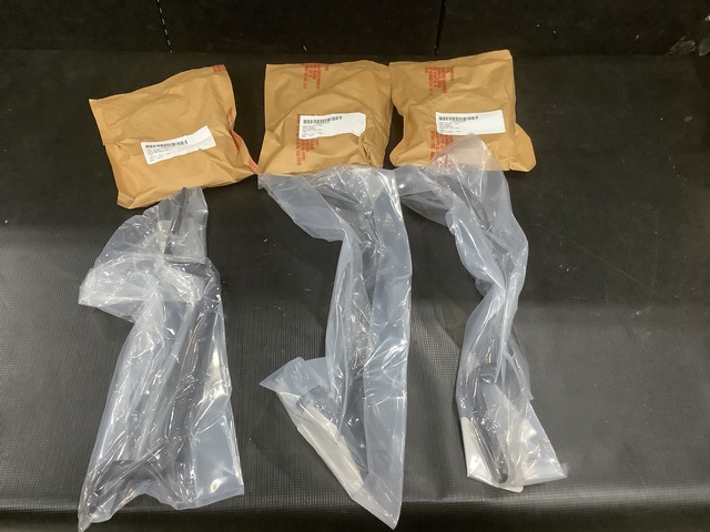 (148) Boarding Handles & (99) Seal Replacement Parts Kits