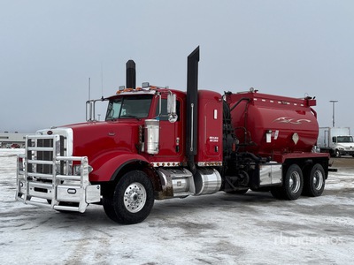 2009 Peterbilt 367 8342 L 6x4 Sleeper Pressure Truck