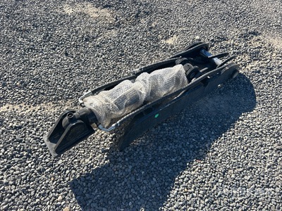 2025 GIYI GY-XJ5T 12 in Hydraulic Excavator Thumb (Unused)