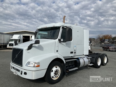 2015 Volvo VNM 6x4 T/A Sleeper Truck Tractor
