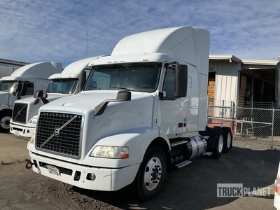 2018 Volvo VNM64T 6x4 Sleeper Truck Tractor (Inoperable)