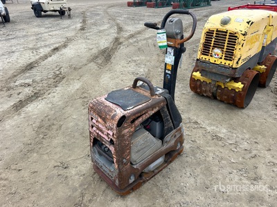 ضاغطة الألواح الاهتزازية