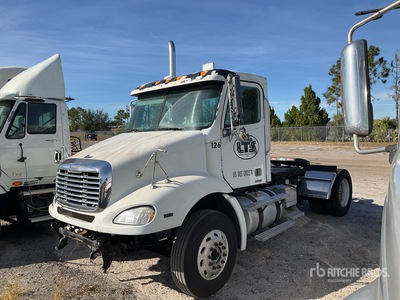 2007 Freightliner Columbia 120 6x2 T/A Day Cab Truck Tractor (Inoperable)