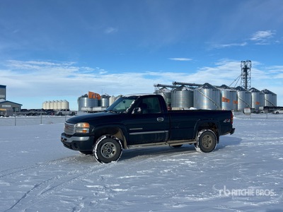 2003 GMC Sierra 2500 4x4 Pickup