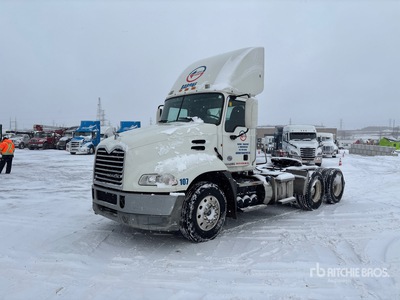 2013 Mack CXU613 6x4 3-Achs Sattelzugmaschine