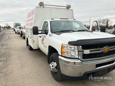 2013 Chevrolet Silverado 3500HD 4x2 Utility Truck