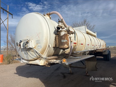 1988 Fruehauf T/A Vacuum Tanker Trailer