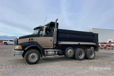 2005 Sterling L9500 8x4 を見 Dump Truck