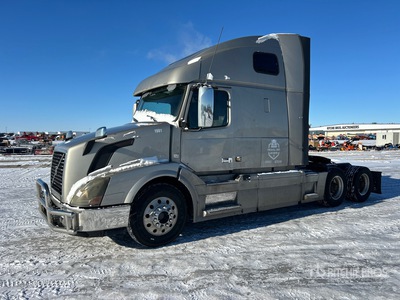 2013 Volvo VNL 6x4 Cabina con cuccetta per trattore stradale (Inoperable)