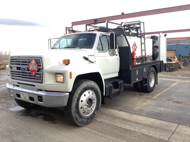 1993 Ford F-700 4x2 Fuel and Lube Truck