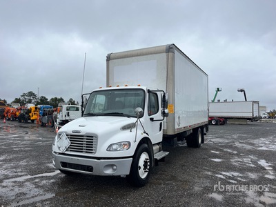 2009 Freightliner M2 106 Camion fourgon