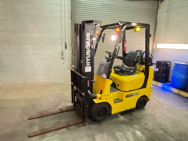 2016 Hyundai 15LC-7M 3000 lb Cushion Tire Forklift