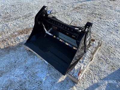 2025 GIYI GY-XKH39 39 in Multi-Purpose Mini Skid Steer Bucket (Unused)