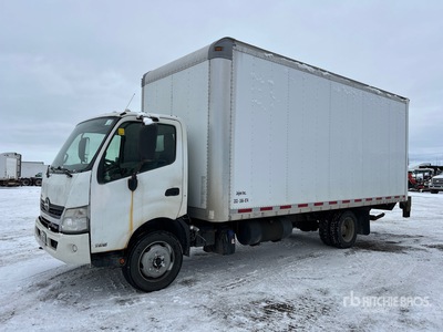 2013 Hino 195 4x2 COE Van Truck