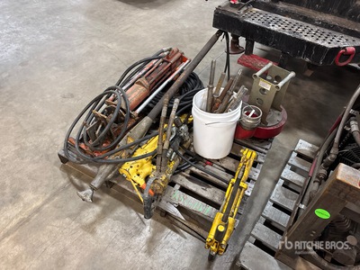 Quantity of Hydraulic Tools Divers - Outils à main