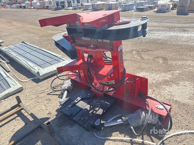 2026 GIYI GY-TS29 29 in Skid Steer Tree Shear (Unused)