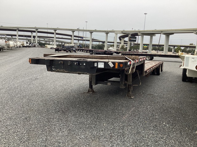 2007 Fontaine DFT-5-8048WSAWK 48 ft T/A Spread Axle Single Drop Step Deck Trailer