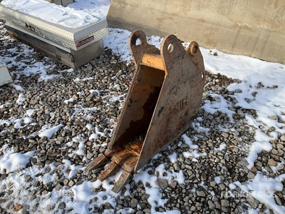 2016 Case 580N 12 in Digging 12" Benna per retroescavatore per terna - Fits Case 580N