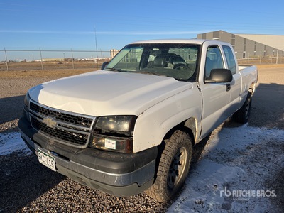 2006 Chevrolet Silverado 1500 4x4 Extended Cab Pickup (Inoperable)