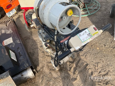 2014 Edco TG10-13P Esmeriladora de hormigon