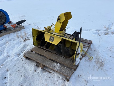 John Deere G37AD 38 in Snow Blower
