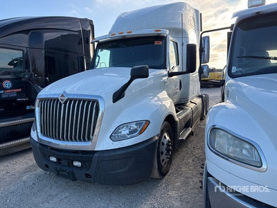 2020 International LT625 6x4 T/A Slaapcabine Trekker