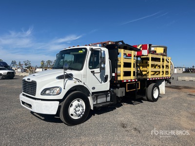 2014 Freightliner M2 106 4x2 アッテネータートラック