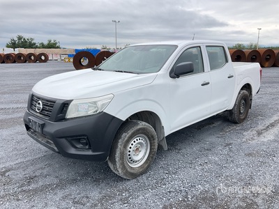 2020 Nissan NP300 Crew Cab Camioneta / Pickup