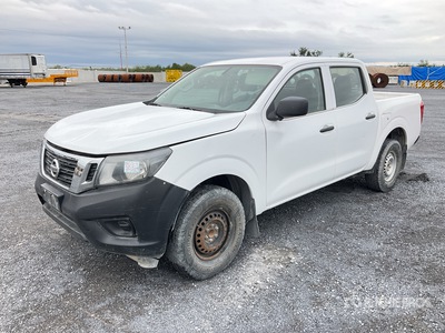 2020 Nissan NP300 Crew Cab Camioneta / Pickup