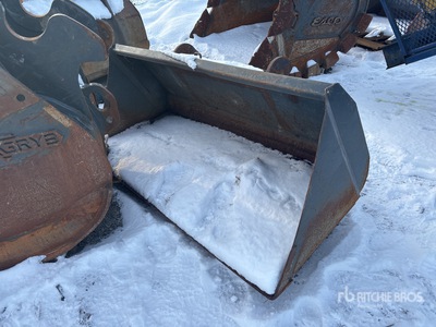 77 in ローダーバックホー用バケット