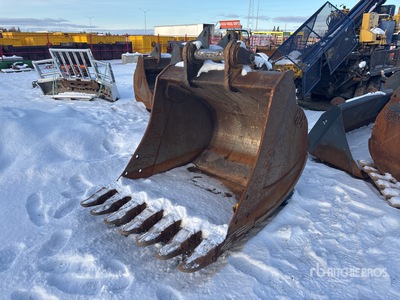 H & H 51 in Digging Excavator Bucket